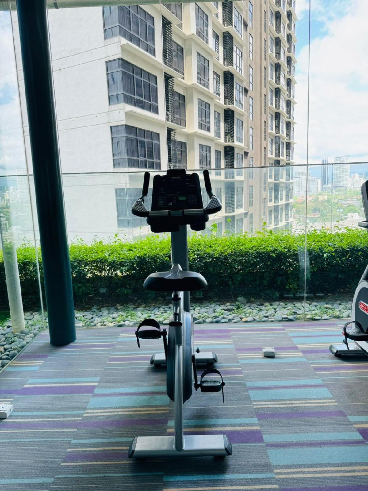 Summer Suites Klcc By Homestay Kuala Lumpur Exteriör bild
