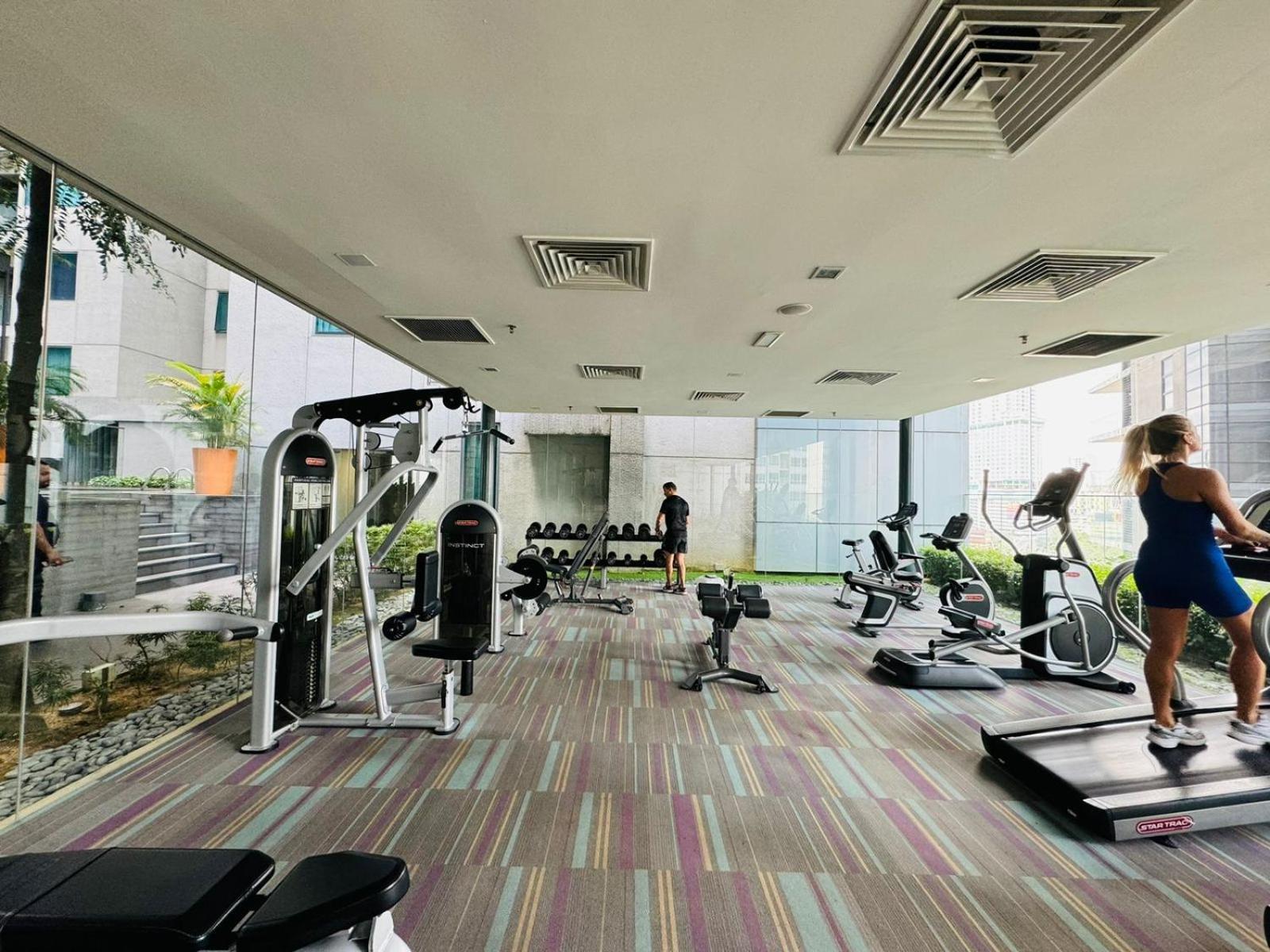 Summer Suites Klcc By Homestay Kuala Lumpur Exteriör bild