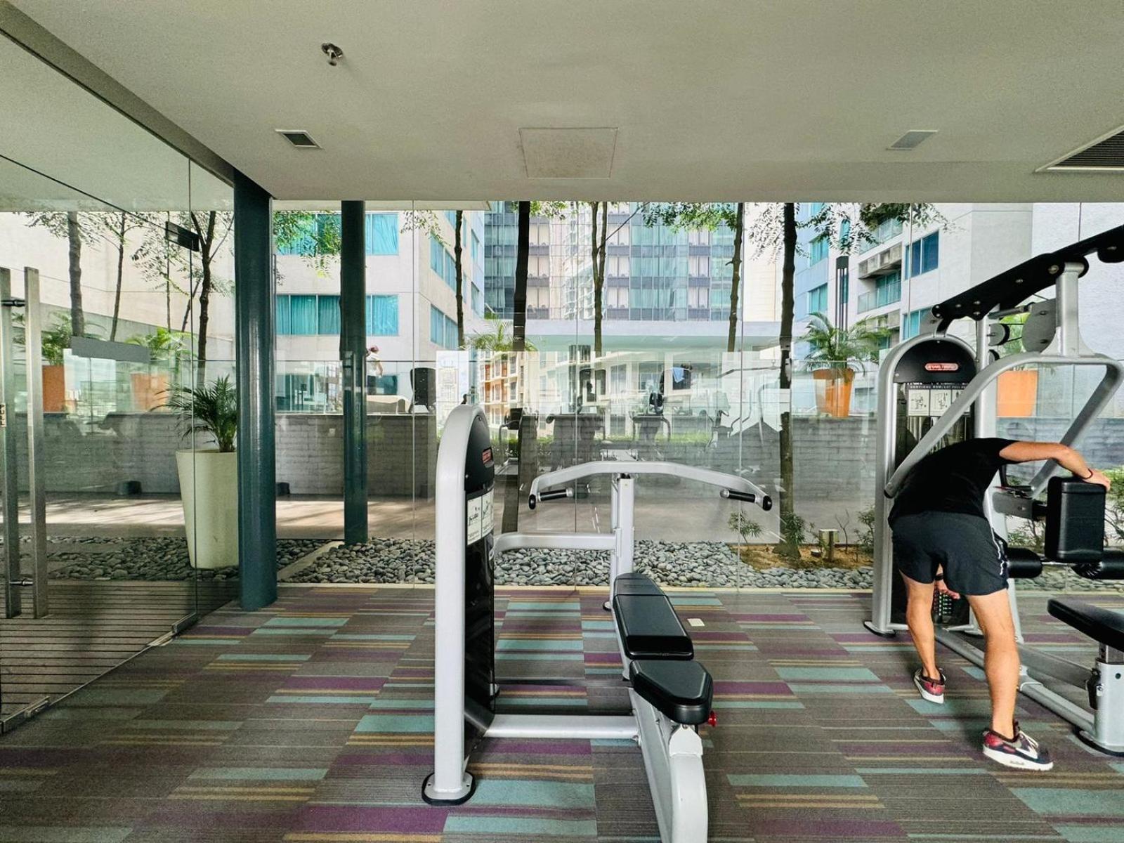 Summer Suites Klcc By Homestay Kuala Lumpur Exteriör bild