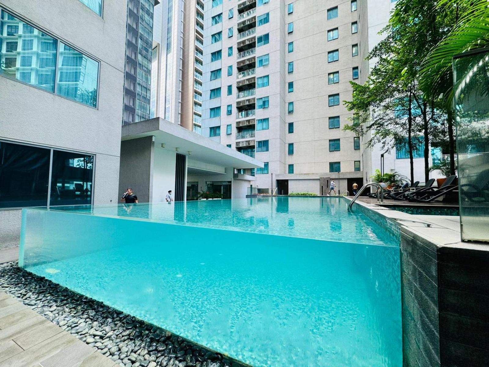Summer Suites Klcc By Homestay Kuala Lumpur Exteriör bild