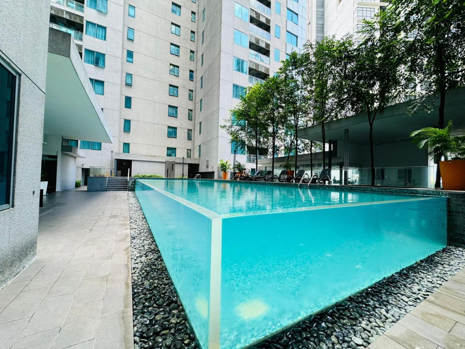 Summer Suites Klcc By Homestay Kuala Lumpur Exteriör bild