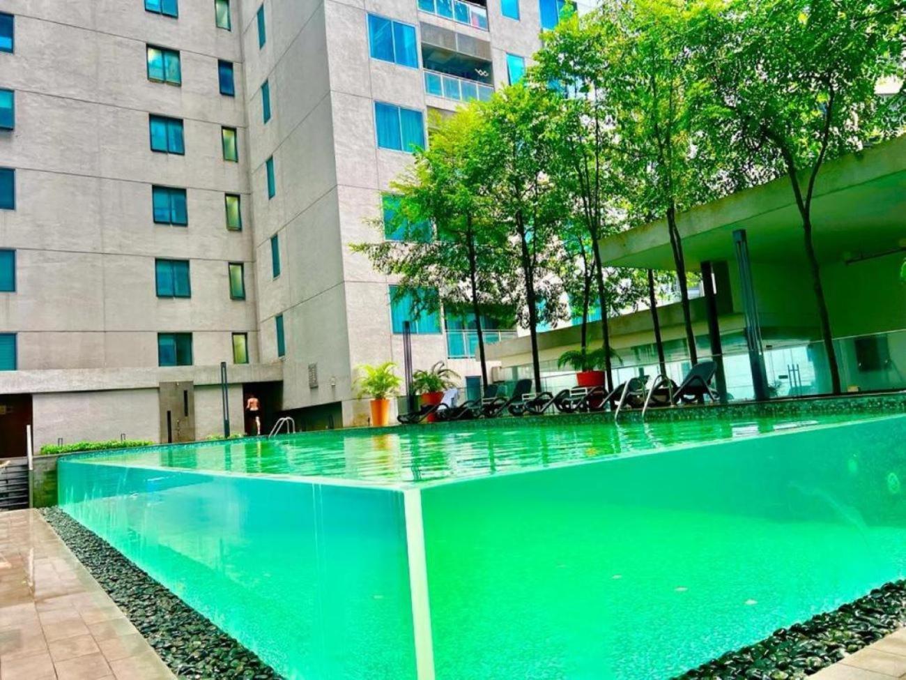 Summer Suites Klcc By Homestay Kuala Lumpur Exteriör bild