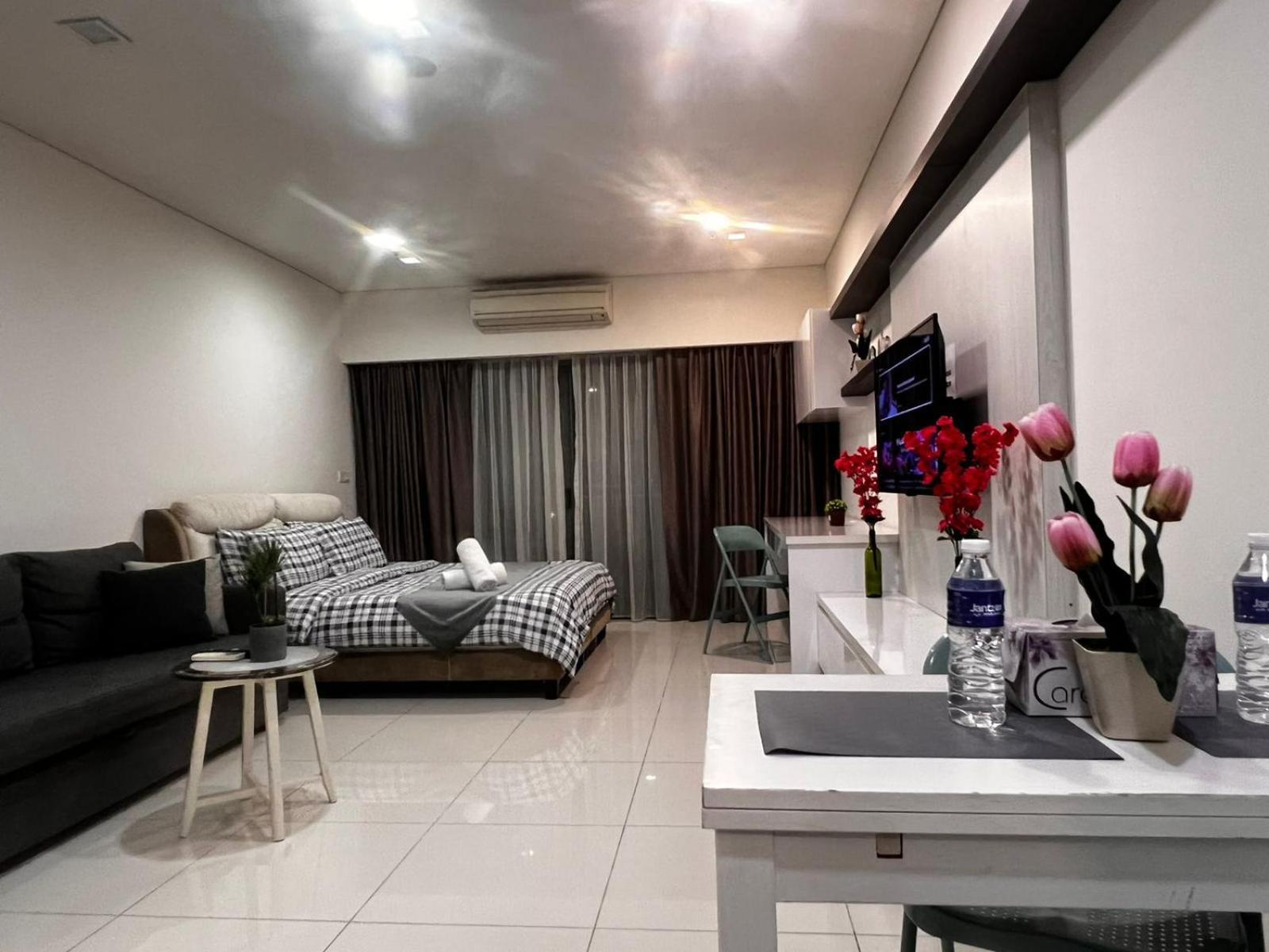 Summer Suites Klcc By Homestay Kuala Lumpur Exteriör bild