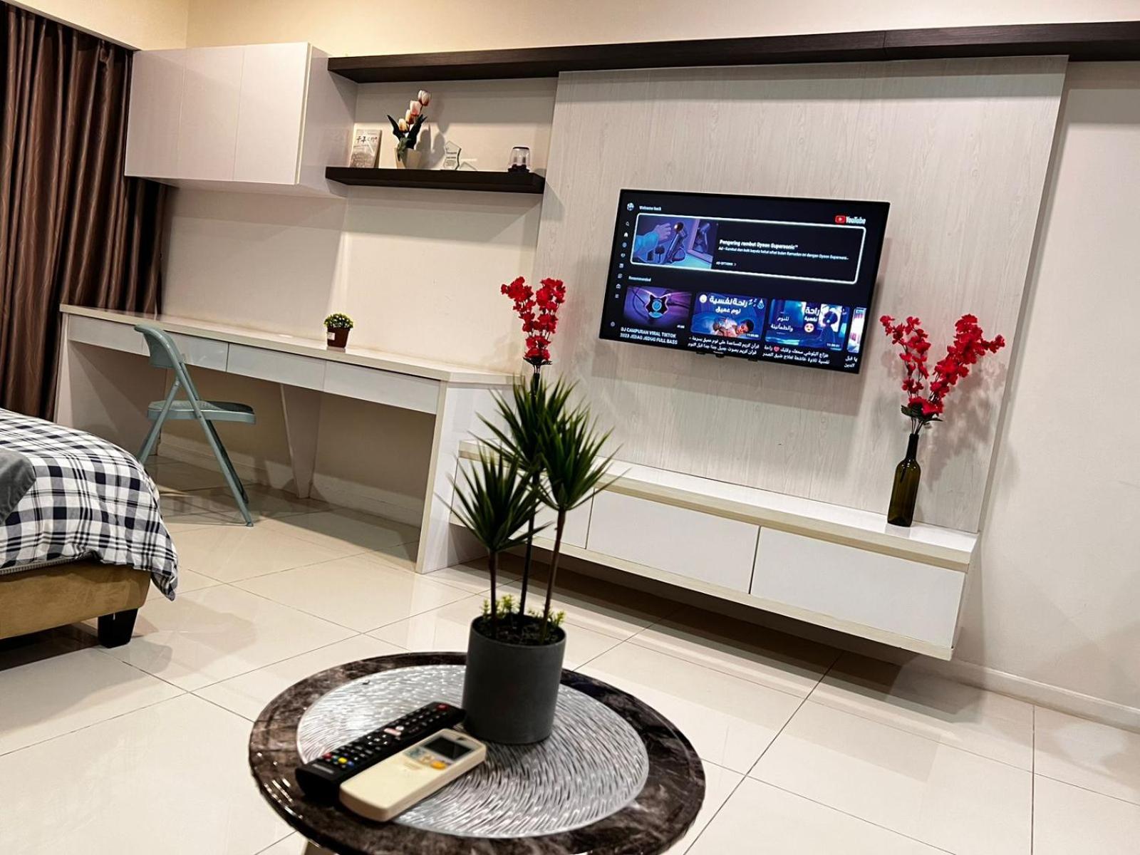 Summer Suites Klcc By Homestay Kuala Lumpur Exteriör bild
