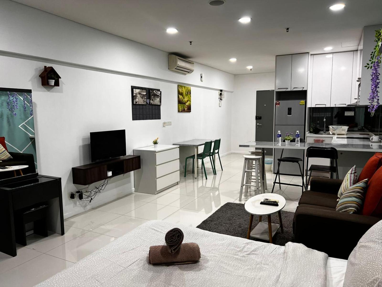 Summer Suites Klcc By Homestay Kuala Lumpur Exteriör bild